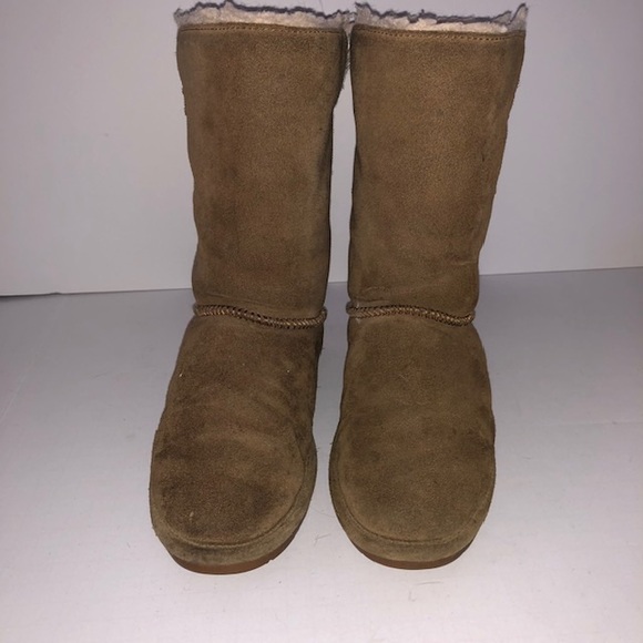 Youths Bearpaw Boots Size 5 Winter or Snow boots ski - Picture 2 of 8